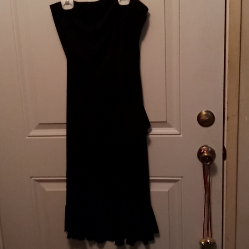 Exotic,Strapless,Black Dress with Ruffles & Sparkly Beading Detail on Bust